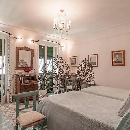 Casa Genovesi Al Mare *