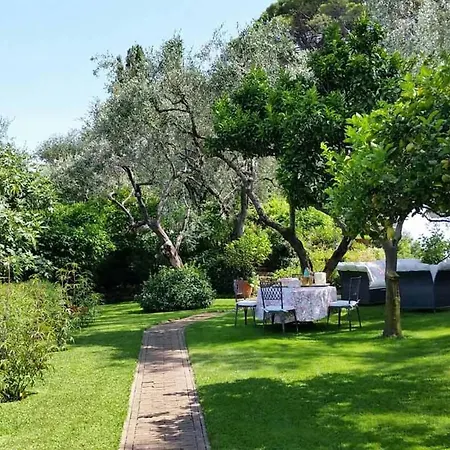 Casa Genovesi Al Mare דירה